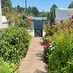 度假居 House *