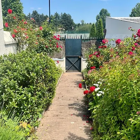 Hébergement de vacances House *