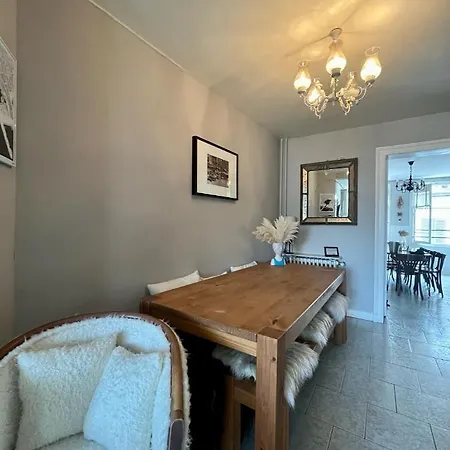 House * Honfleur